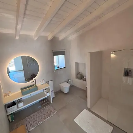 Villa House *